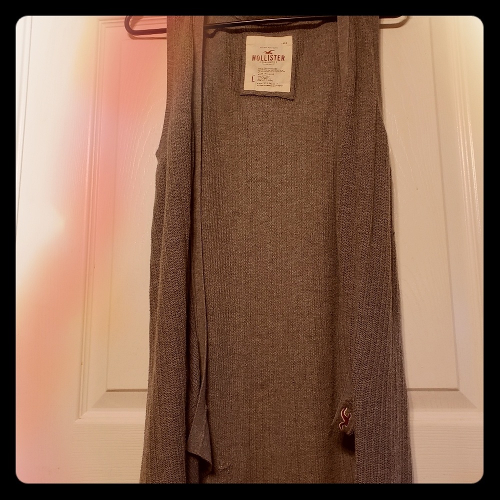 Hollister Gray Sleeveless Cardigan